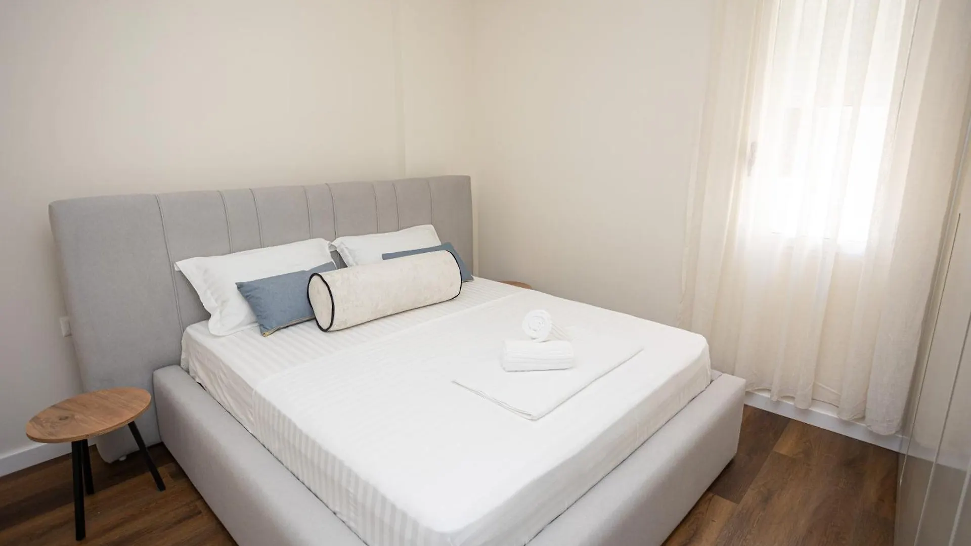 Iunn Apartment 2 Vlore 0*,