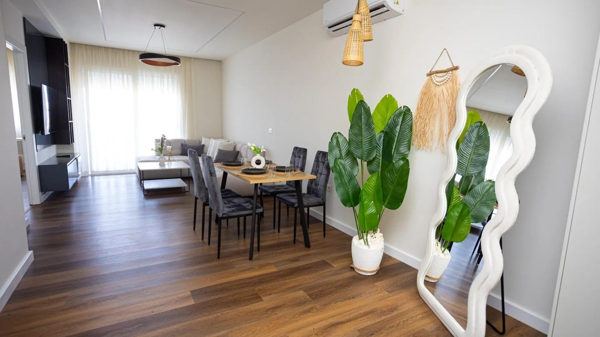 Iunn Apartment 2 Vlore